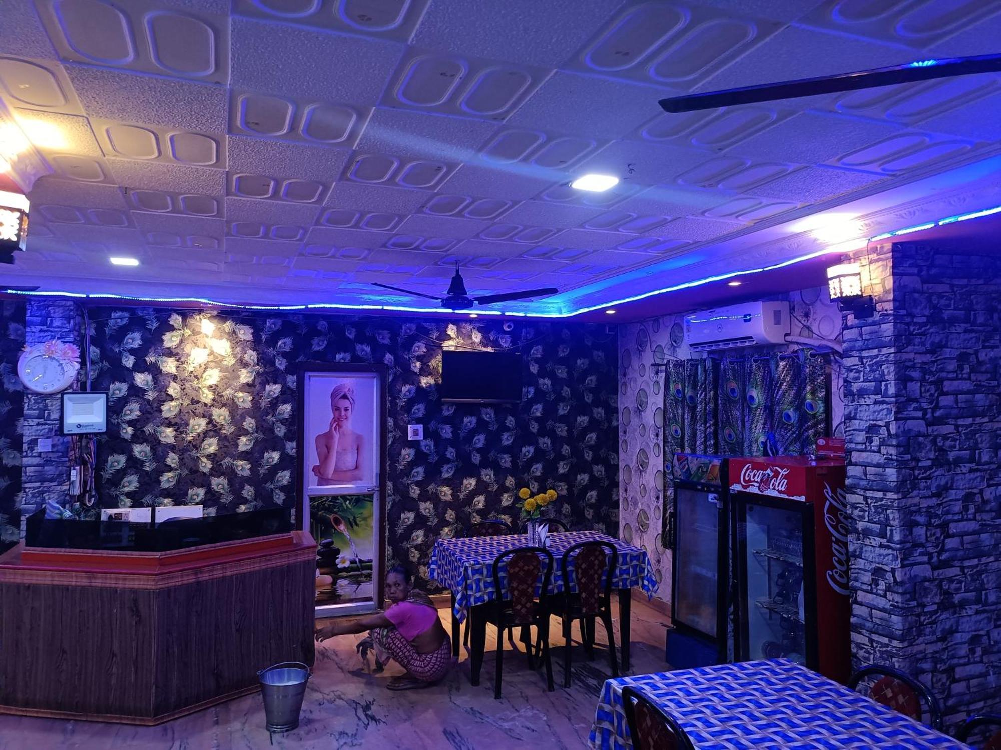 Hotel Sudakshina By Roh Silchar Bagian luar foto