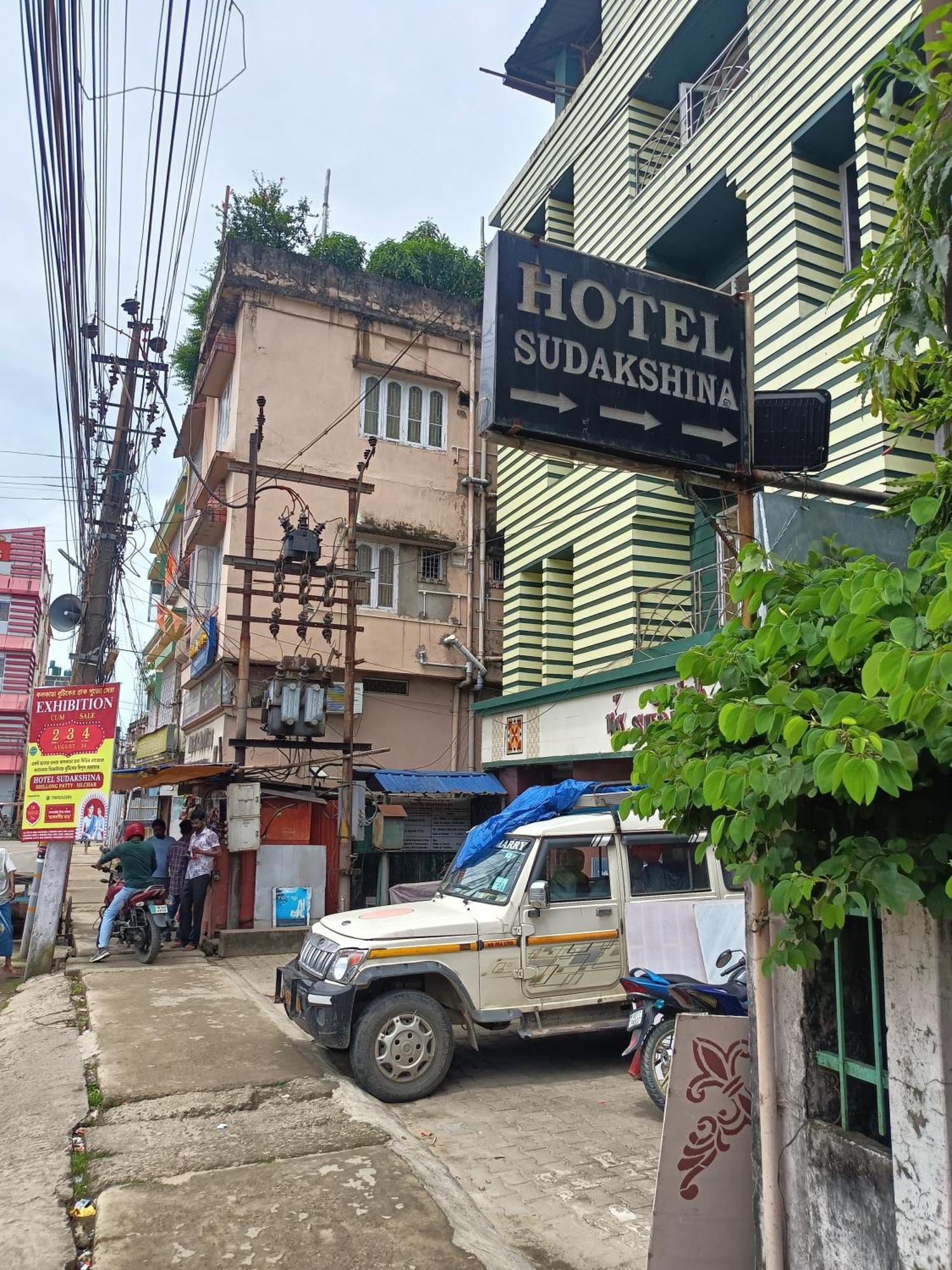 Hotel Sudakshina By Roh Silchar Bagian luar foto