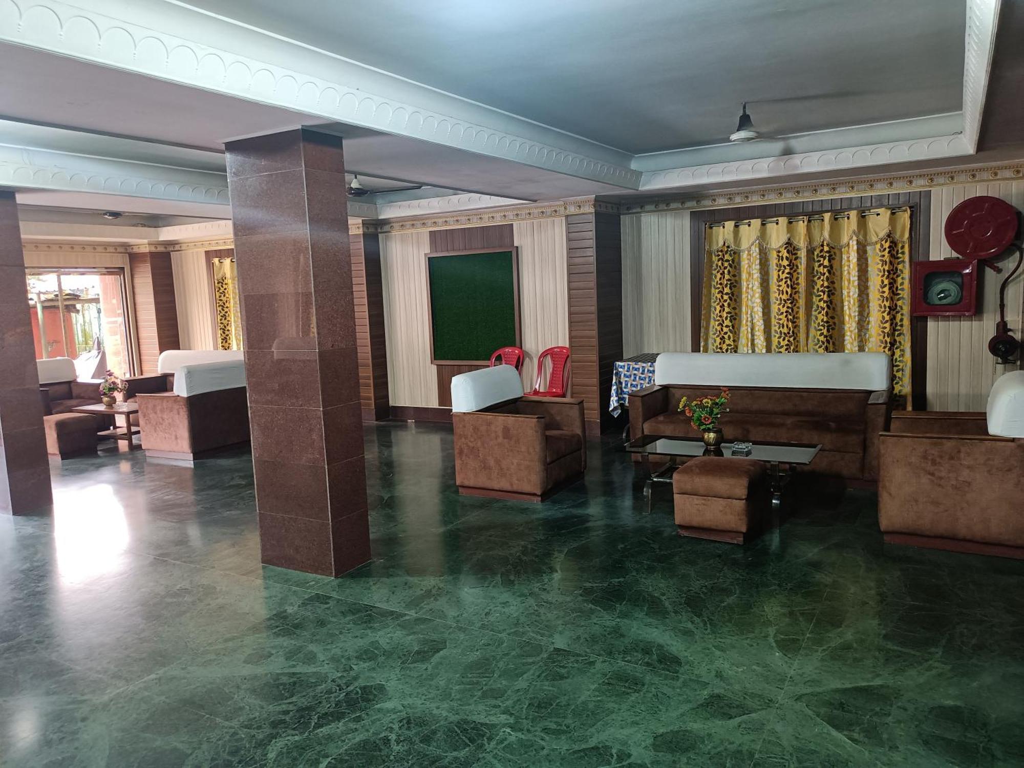 Hotel Sudakshina By Roh Silchar Bagian luar foto