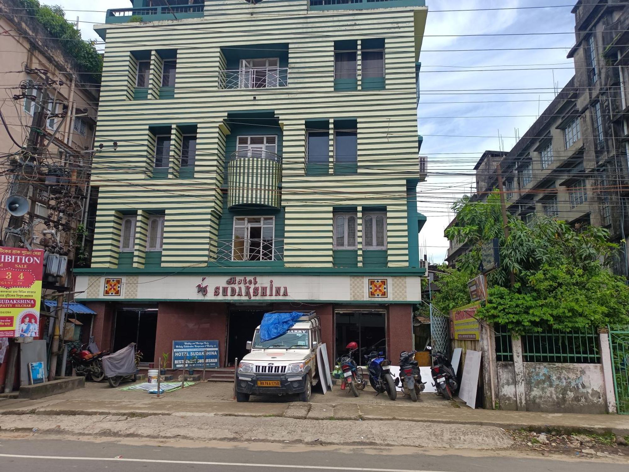 Hotel Sudakshina By Roh Silchar Bagian luar foto