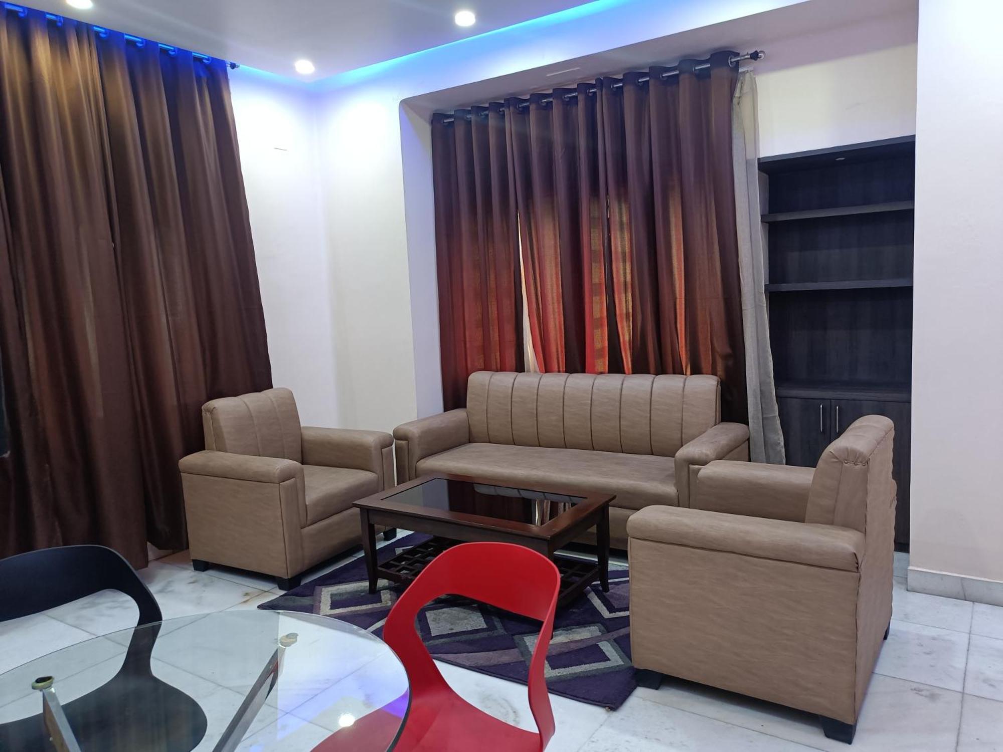 Hotel Sudakshina By Roh Silchar Bagian luar foto