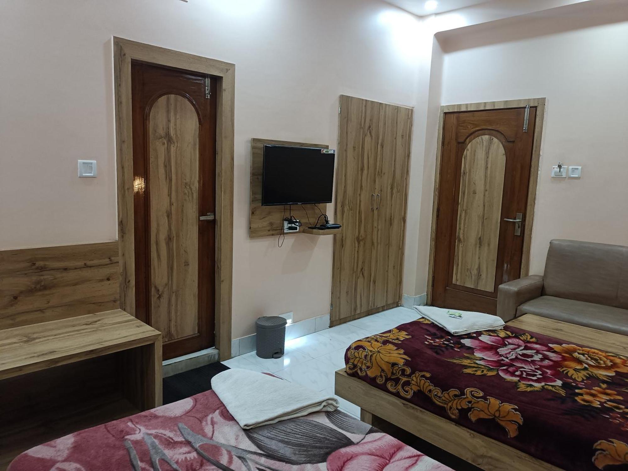 Hotel Sudakshina By Roh Silchar Bagian luar foto
