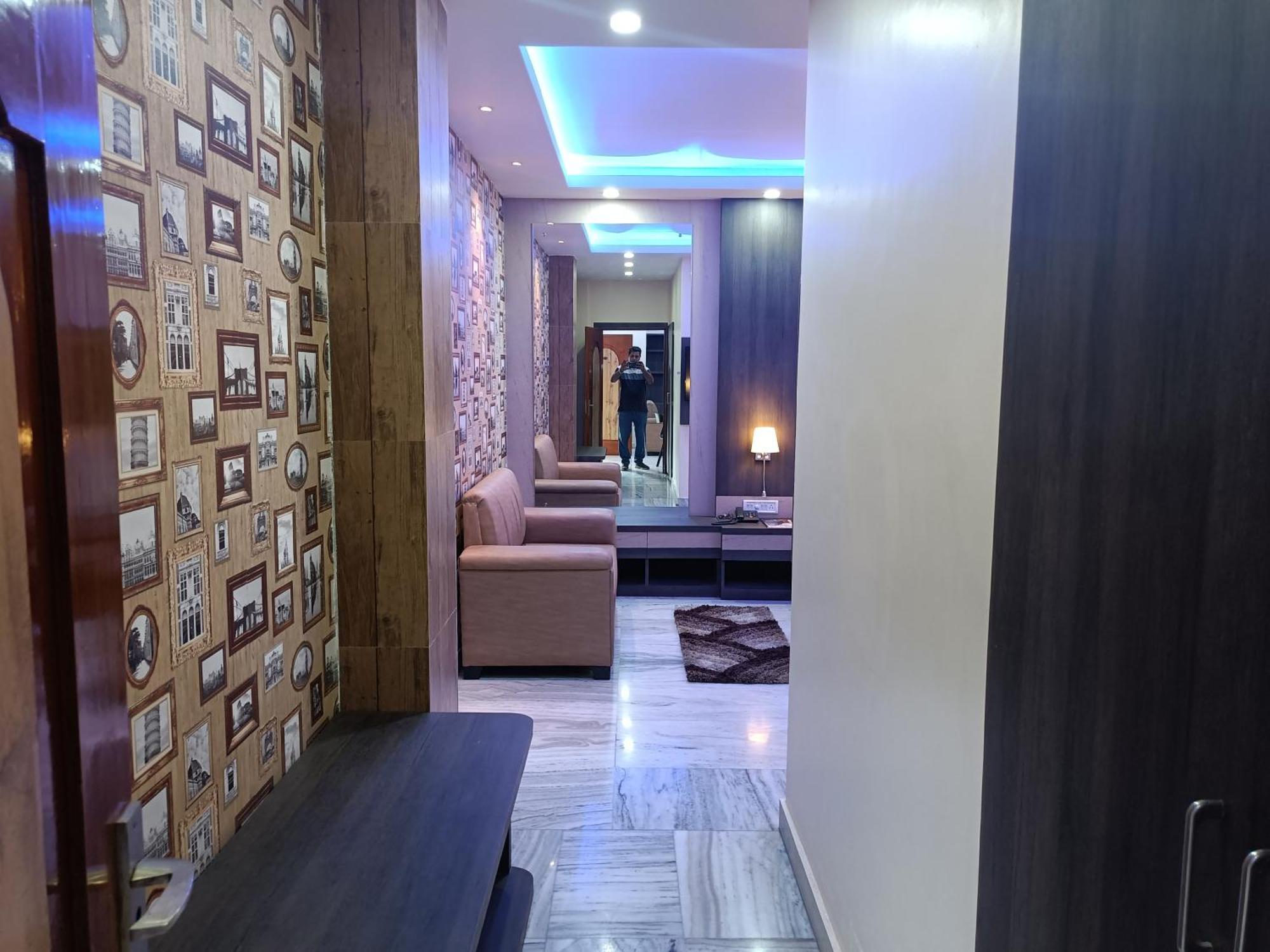 Hotel Sudakshina By Roh Silchar Bagian luar foto