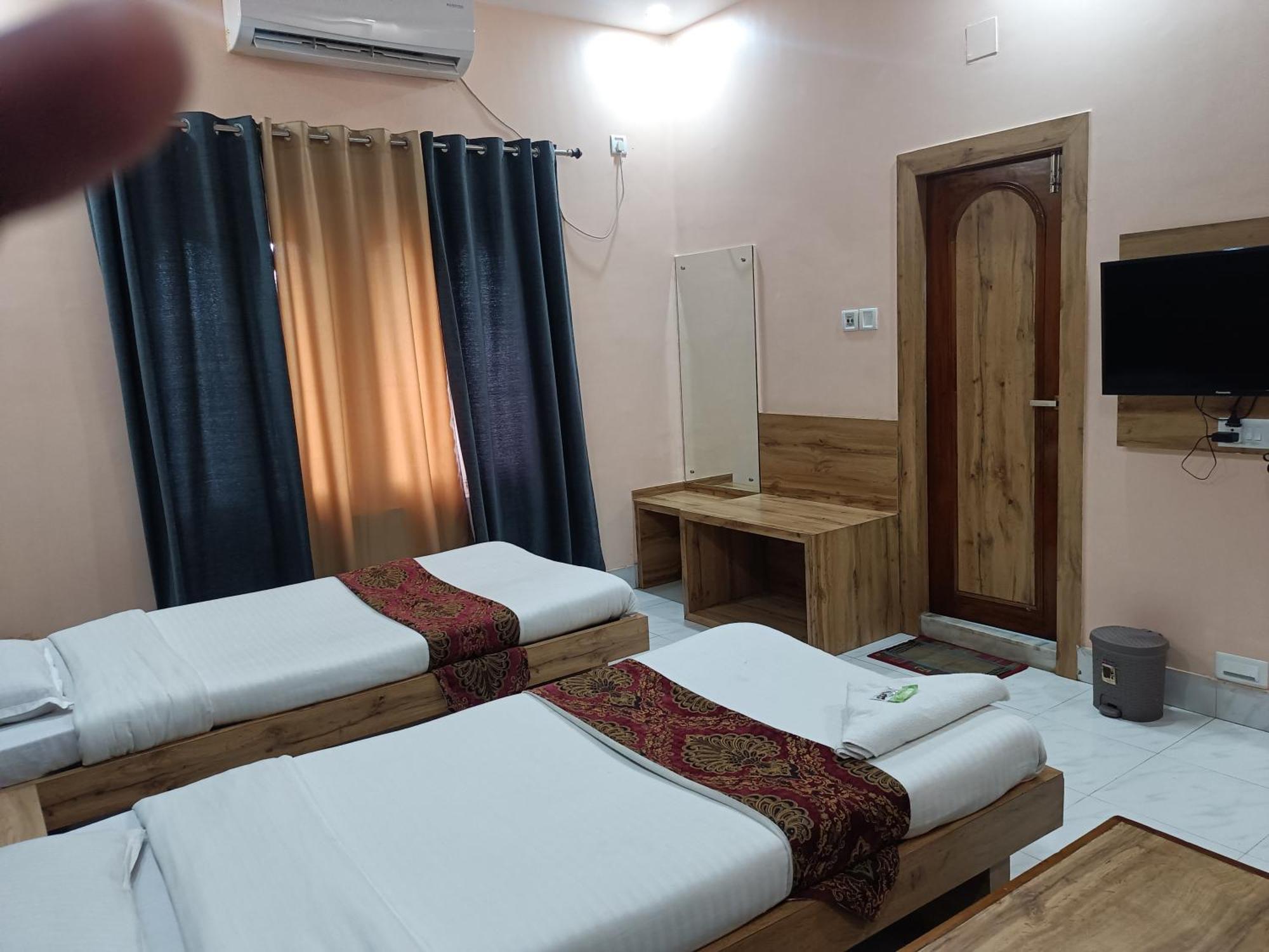 Hotel Sudakshina By Roh Silchar Bagian luar foto
